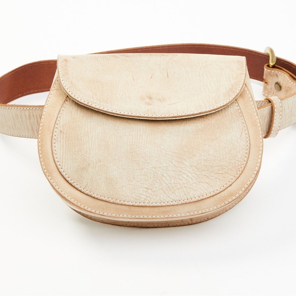 Cleo & wolf women's saddle belt bag - Picture 3 of 7